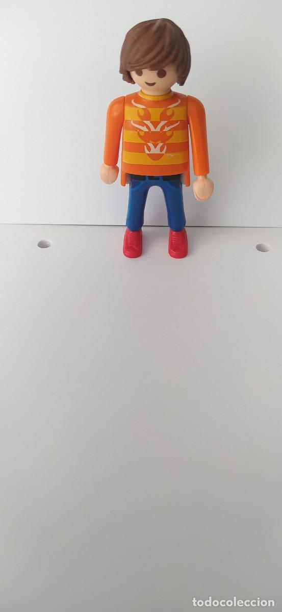 Playmobil: PLAYMOBIL FIGURA MU&Ntilde;ECO CAMISA RAYAS