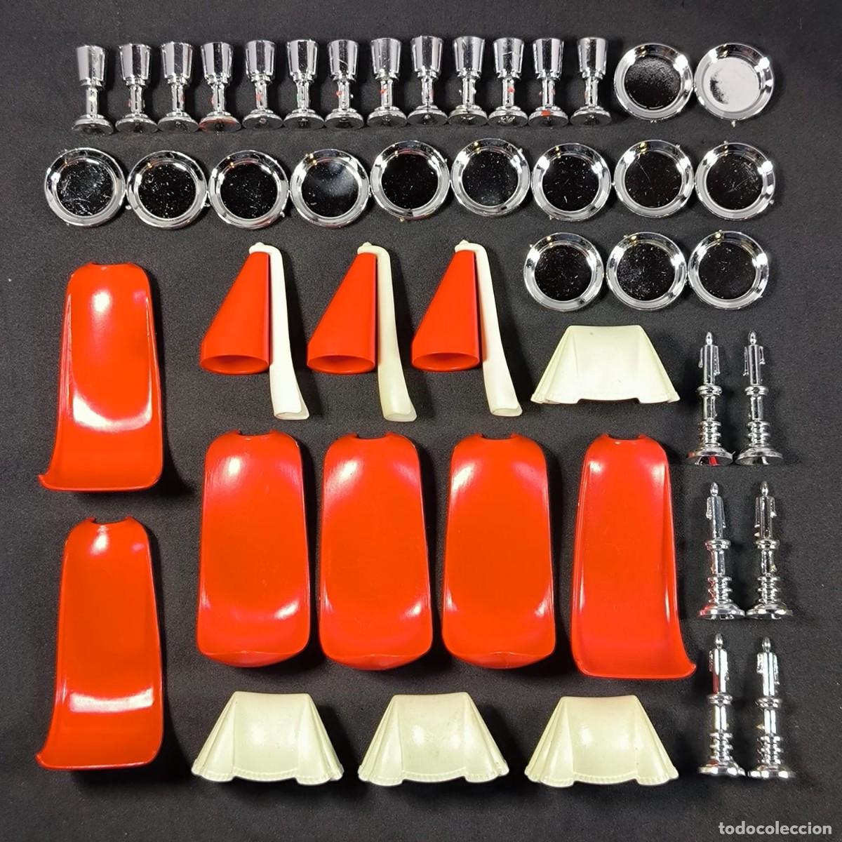 Playmobil: Playmobil accesorios medievales con utensilios cromados en excelente estado ☼