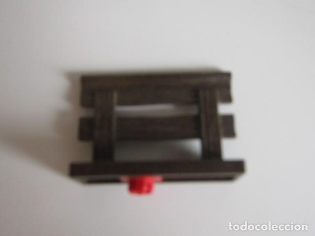 Playmobil: DIFICIL BARANDILLA MARRON CON FIJACION SYSTEM-X ESTACION AFRICANA PLAYMOBIL
