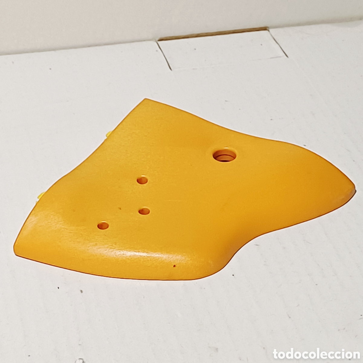Playmobil: Pieza playmobil N&deg; 30219140 base vegetacion arena ocre amarillo ref. 3285 3938 4899 7718