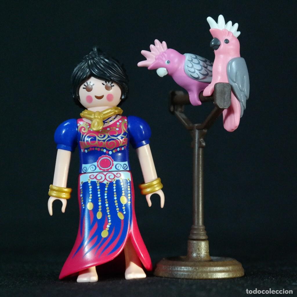 Playmobil: Playmobil mujer con dos loros ☼