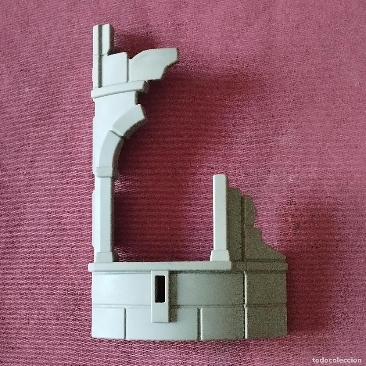 Playmobil: PARED CURVADA EN RUINAS CON VENTANA - CASTILLO MEDIEVAL - PLAYMOBIL