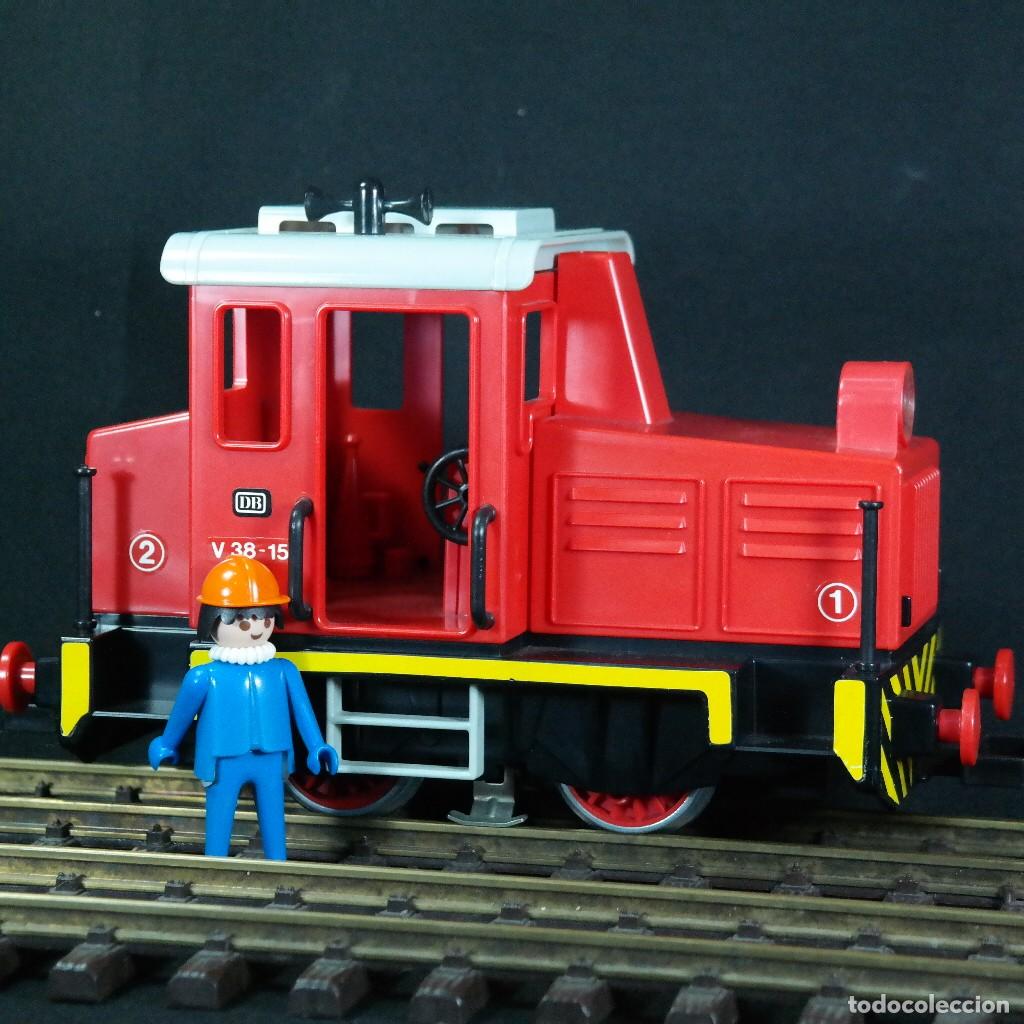 Playmobil: Playmobil locomotora diesel excelente estado ref.4050 con 2 vias de metal, testeada ( luz y motor) ☼
