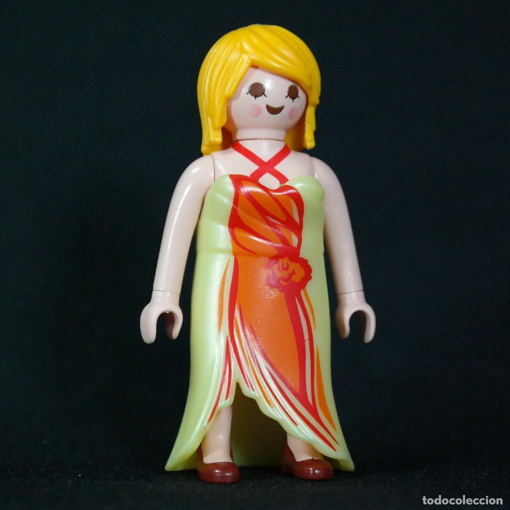 Playmobil: Playmobil mujer con vestido largo☼