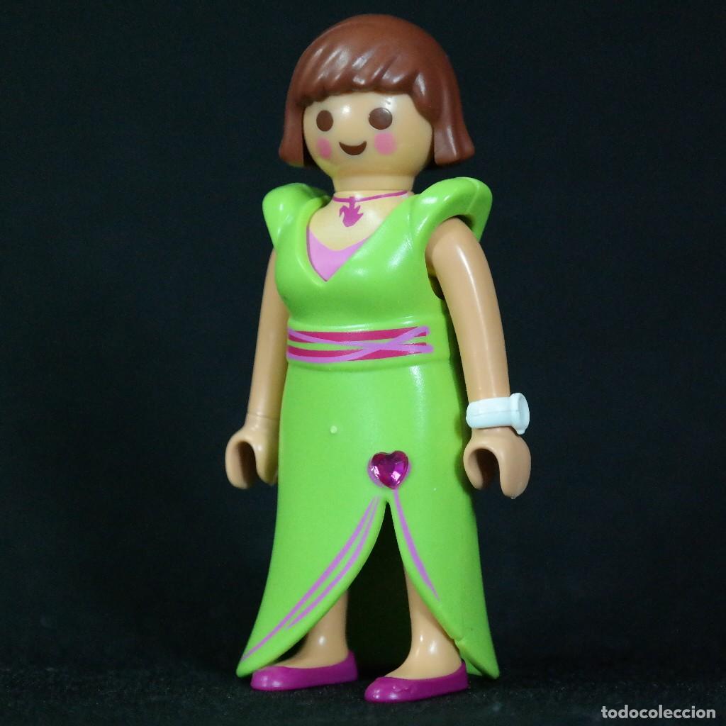 Playmobil: Playmobil mujer con vestido verde☼