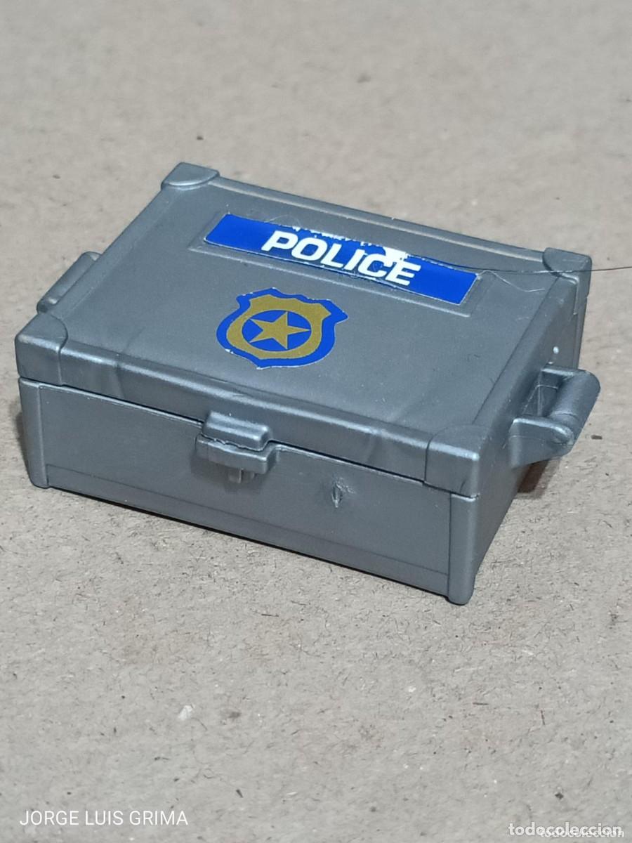 Playmobil: CAJA POLIC&Iacute;A REF 30095890 SETS 3212 4961 3334 4090 4057 4099 5007 5974 5187 5094 5674