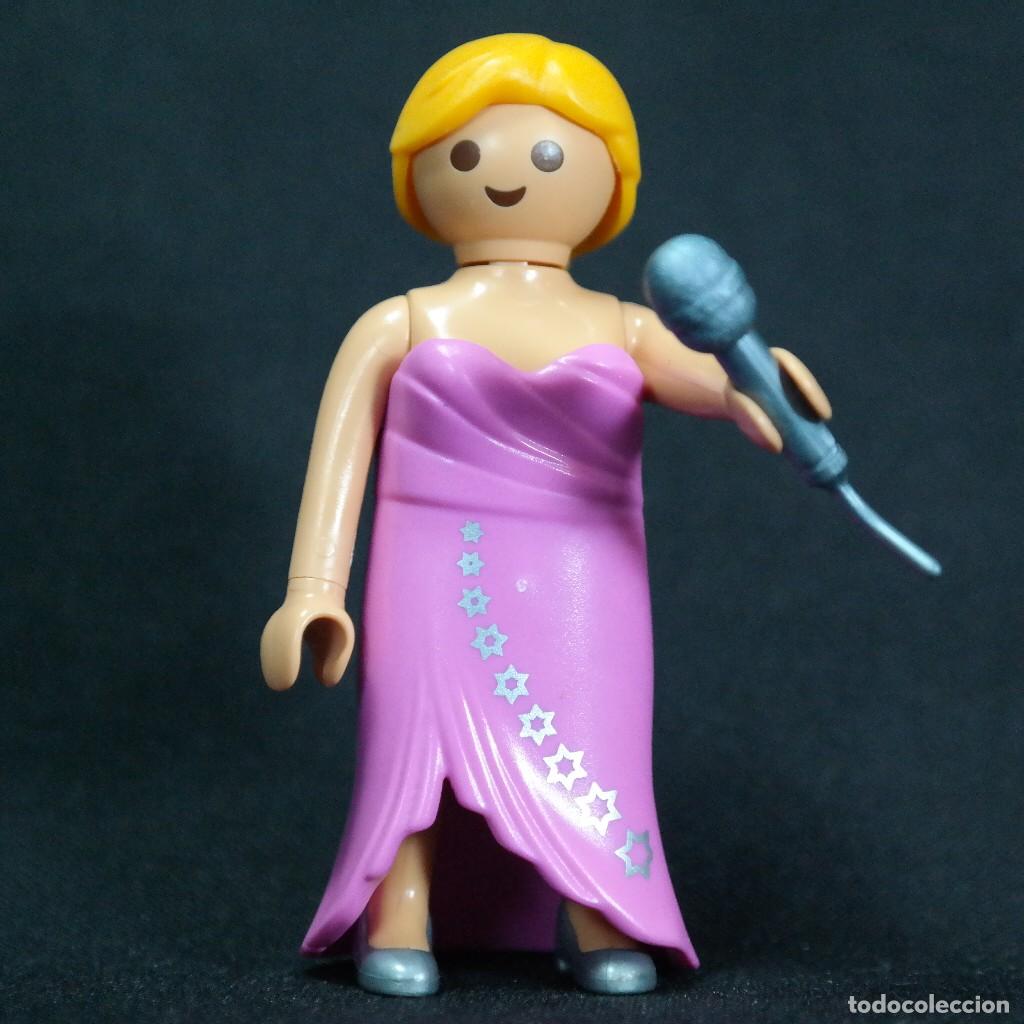 Playmobil: Playmobil mujer cantante ☼