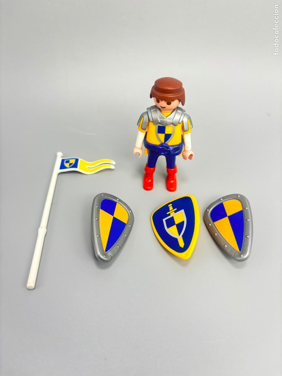 Playmobil: Playmobil figura con escudo y bandera soldado especial