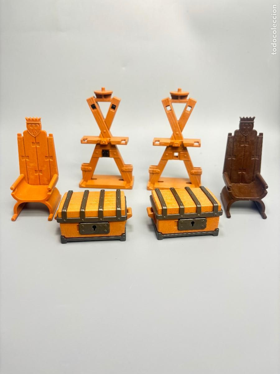 Playmobil: Playmobil lote ba&uacute;l con silla y armero medieval