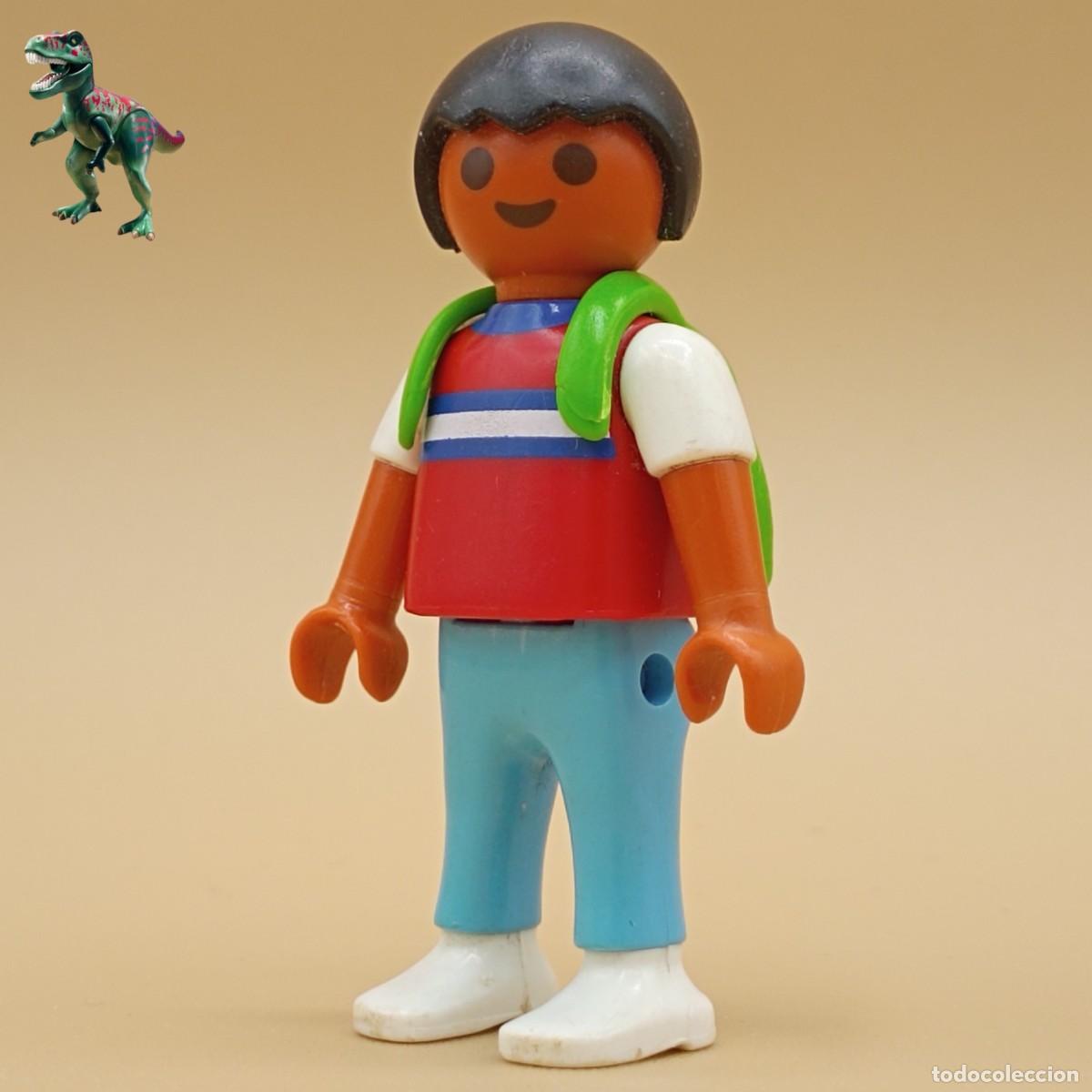 Playmobil: Playmobil figura ni&ntilde;o con mochila chico escuela colegia alumno pasajero de avion 4310