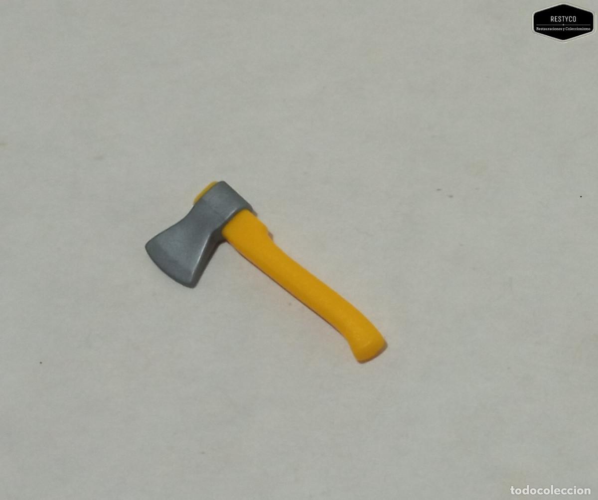 Playmobil: Playmobil - Hacha Le&ntilde;ador Mango Color Amarillo