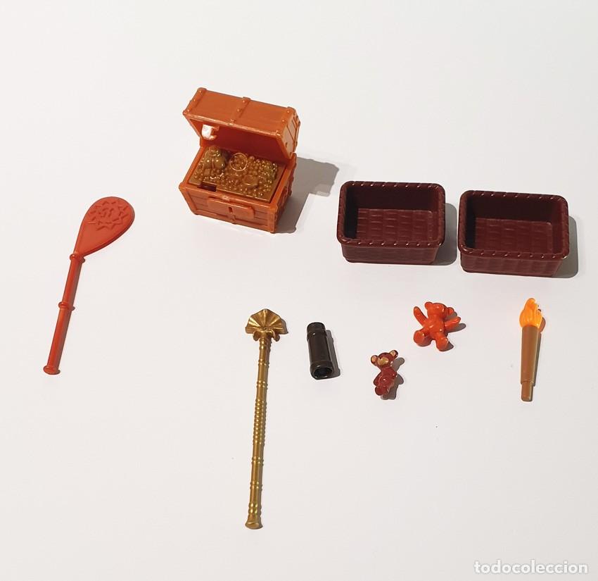Playmobil: LOTE ACCESORIOS PLAYMOBIL Vintage: Cofre Tesoro, Antorcha, Cestas, Ositos, Cetro. &iexcl;IDEAL DIORAMAS!