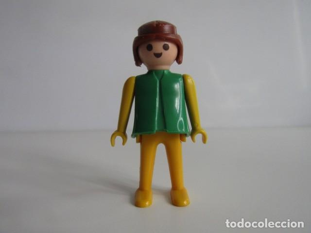 Playmobil: DIFICIL FIGURA MUJER VERDE Y AMARILLO MANOS FIJAS TROL BRASIL 1&ordf; &Eacute;POCA RAR PLAYMOBIL