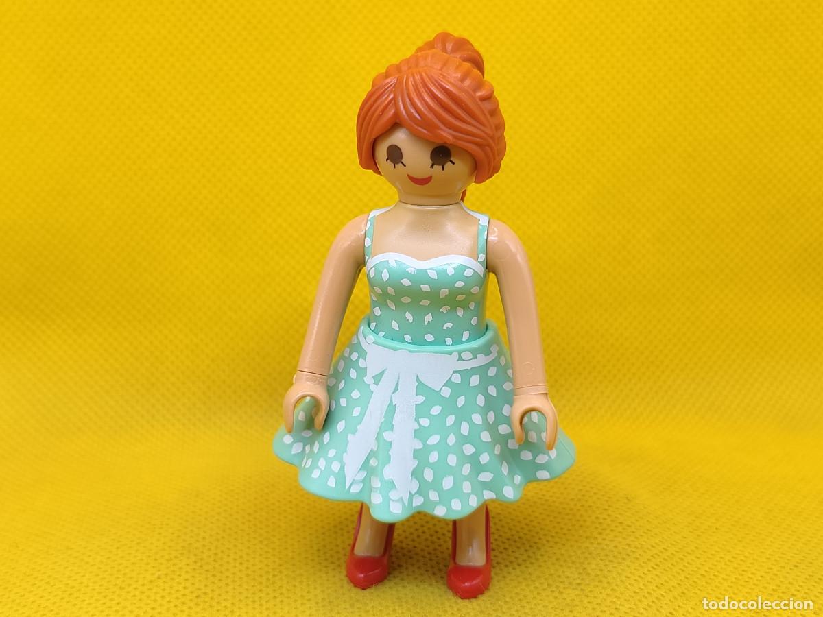 Playmobil: Playmobil Chica de los a&ntilde;os 50, Teddy Girl con vestido verde
