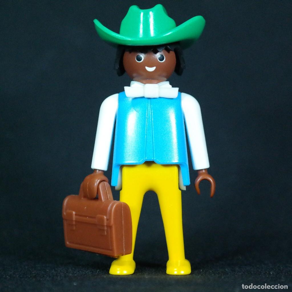 Playmobil: Playmobil caballero con maletin ☼