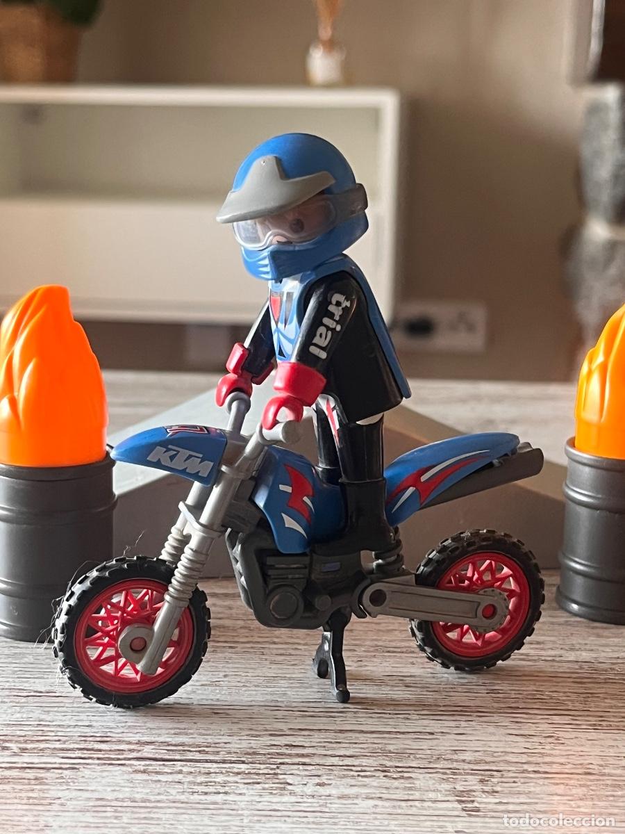 Playmobil: 4416 Piloto Moto Cross con Rampa y accesorios Playmobil