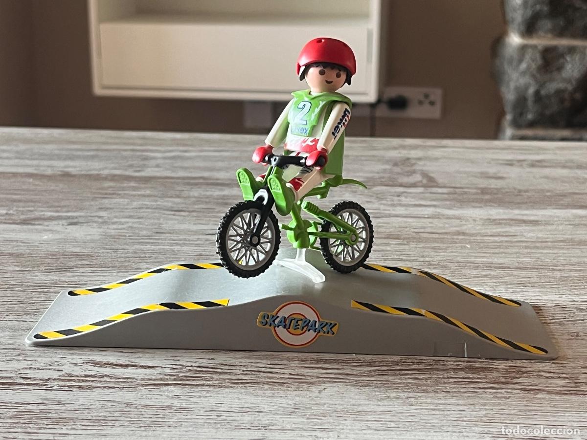 Playmobil: 4417 Bicicleta de monta&ntilde;a BMX con Rampa y accesorios Playmobil