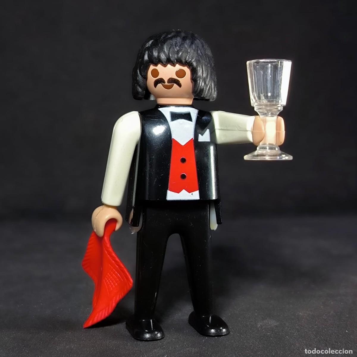 Playmobil: Playmobil mozo con copa☼