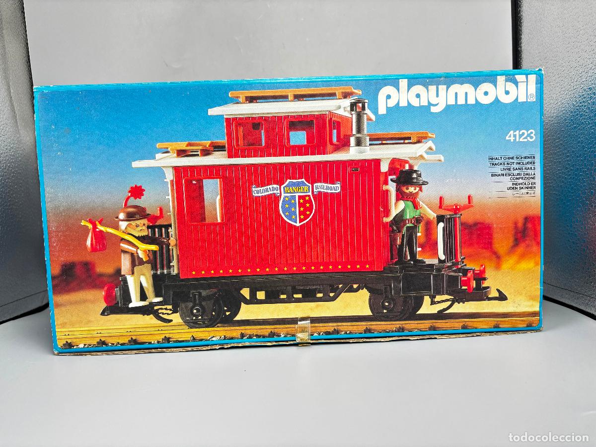 Playmobil: Playmobil 4123 caja vac&iacute;a con los corchos de transporte