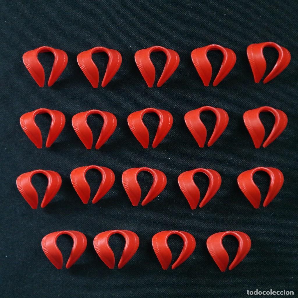 Playmobil: Playmobil cuellos rojos☼
