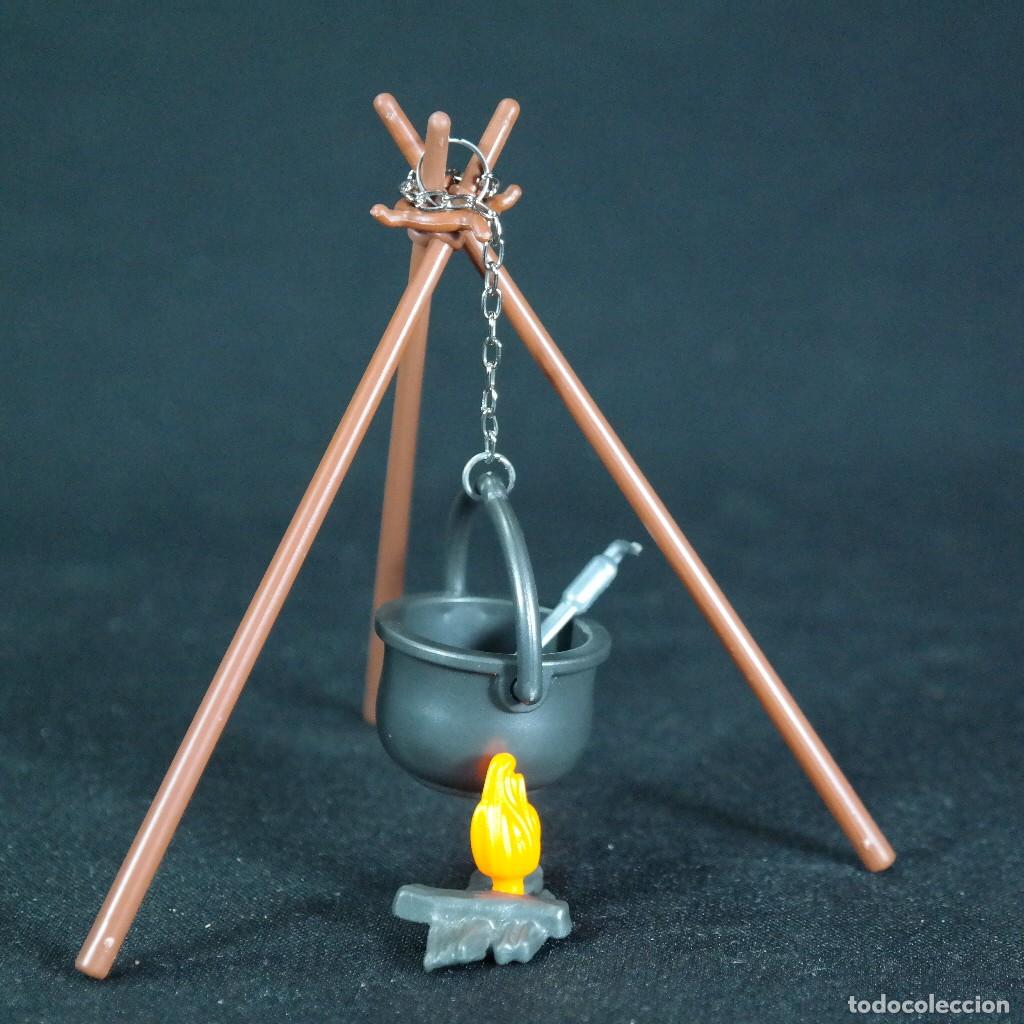 Playmobil: Playmobil tripode con olla ☼