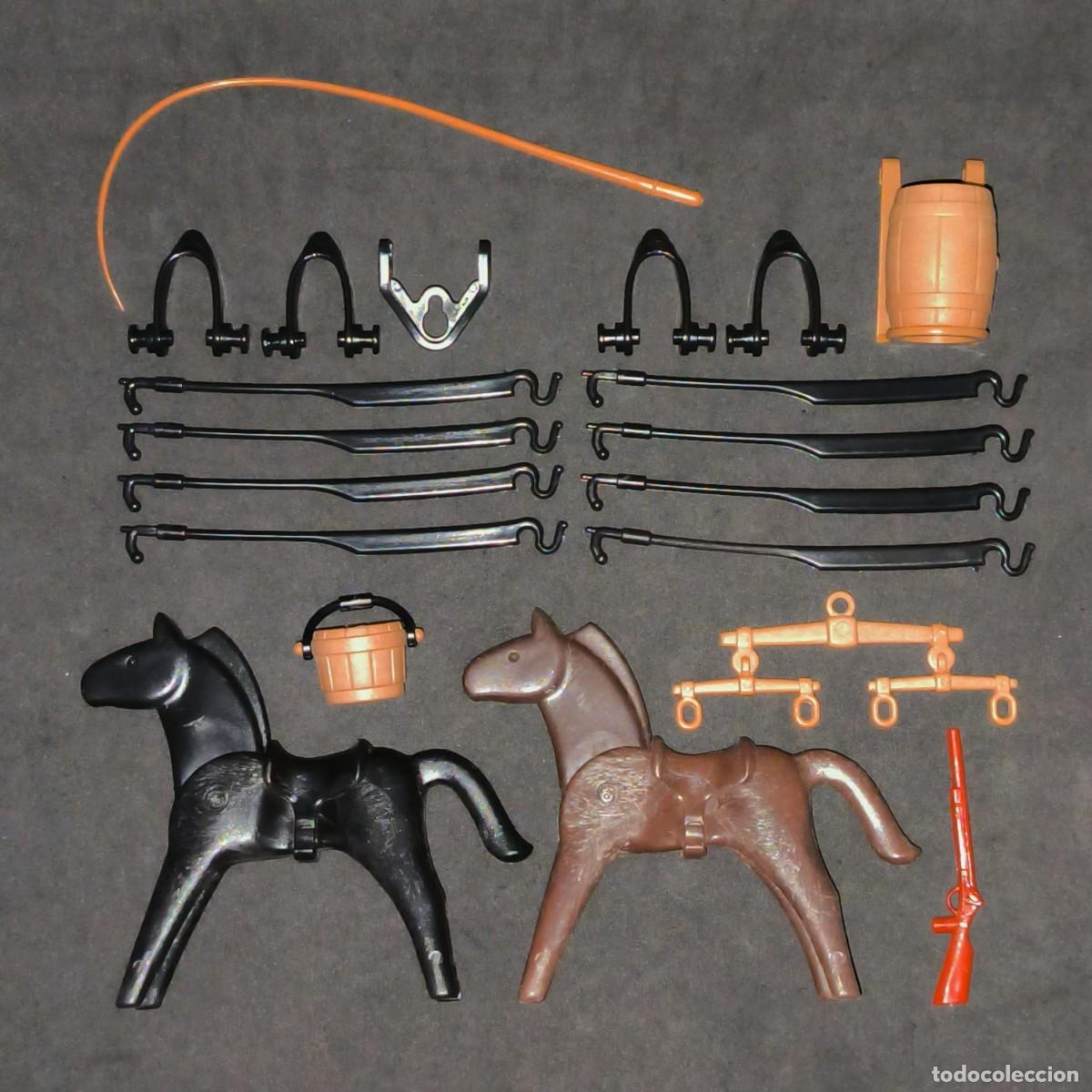 Playmobil: Playmobil dos caballos con accesorios para carreta ☼