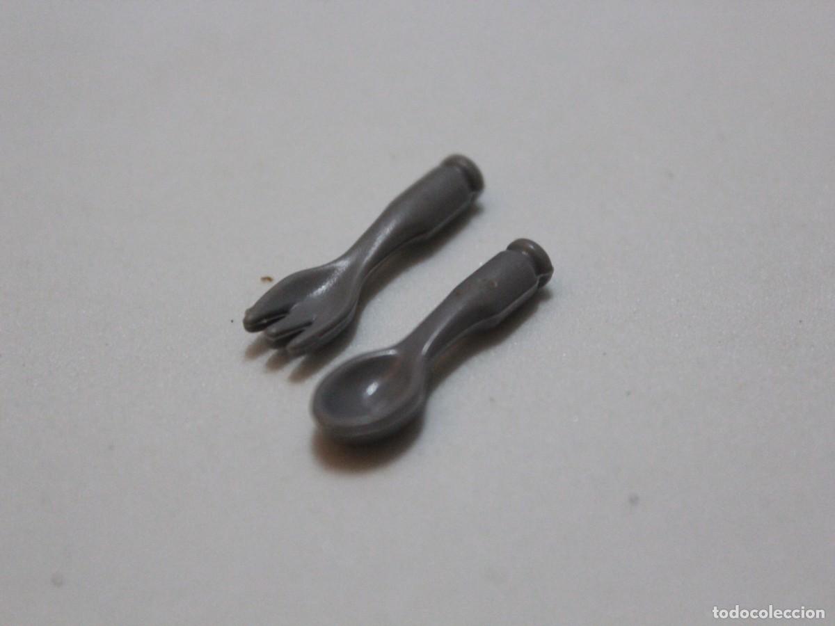 Playmobil: Playmobil accesorio cubiertos grises cuchara y tenedor lote 2 piezas