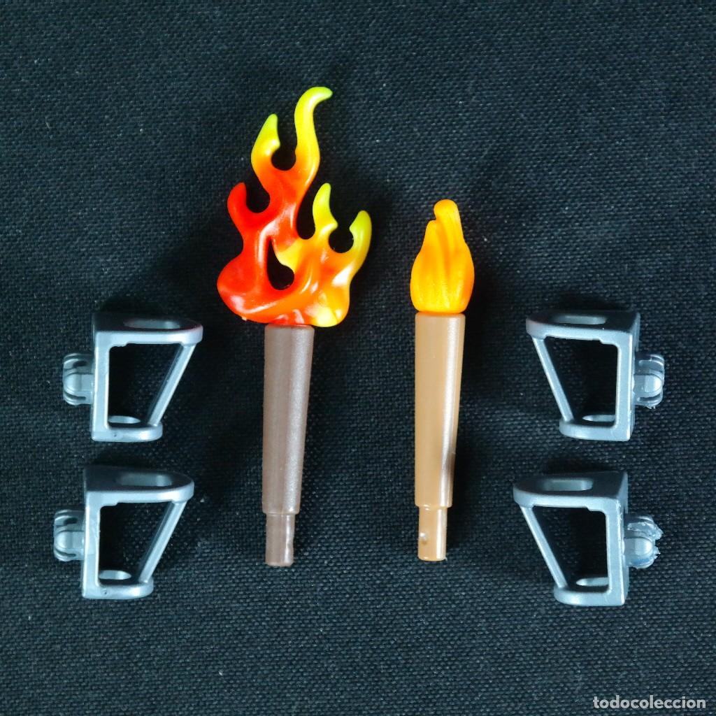 Playmobil: Playmobil dos antorchas con soportes sistema x ☼