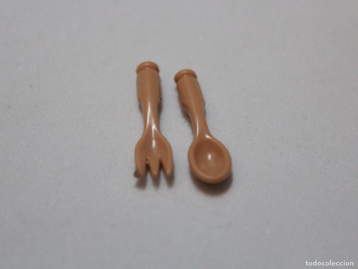 Playmobil: Playmobil accesorio cubiertos cuchara y tenedor color carne