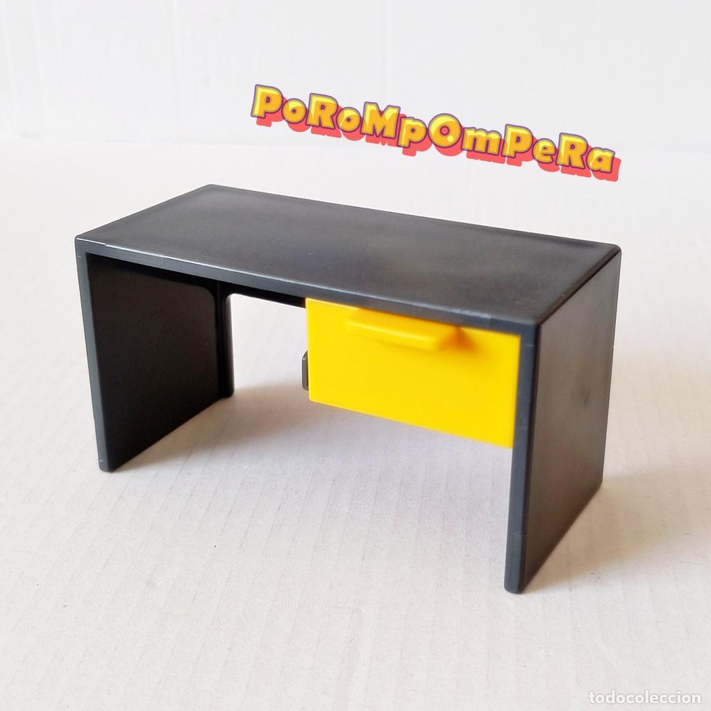 Playmobil: PLAYMOBIL MESA DE OFICINA GRIS OSCURA CON CAJ&Oacute;N AMARILLO 5432 ESCRITORIO MBX
