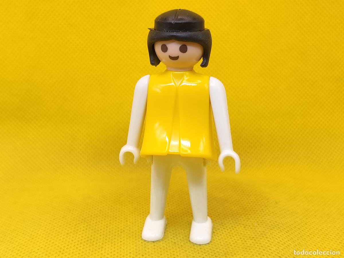 Playmobil: Playmobil Clack de pecho amarillo, manos fijas