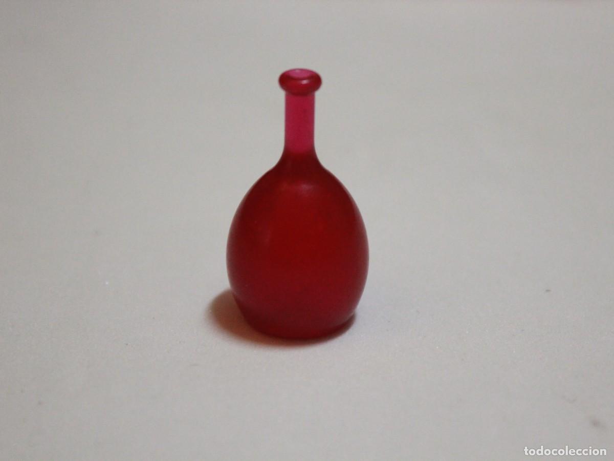 Playmobil: Accesorio playmobil botella roja transl&uacute;cida