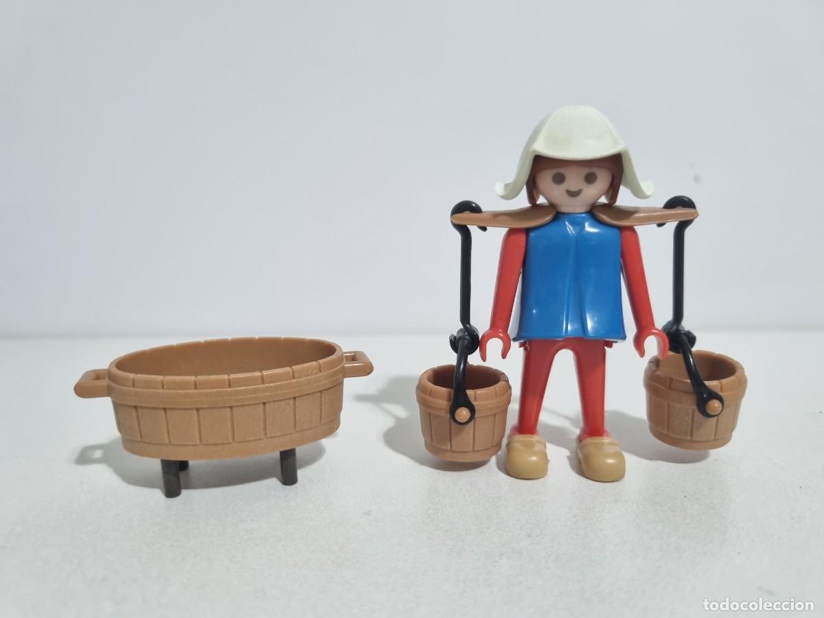 Playmobil: Playmobil 3372 Antigua Mujer Campesina Granjera Aguadora Belen Medieval Granja