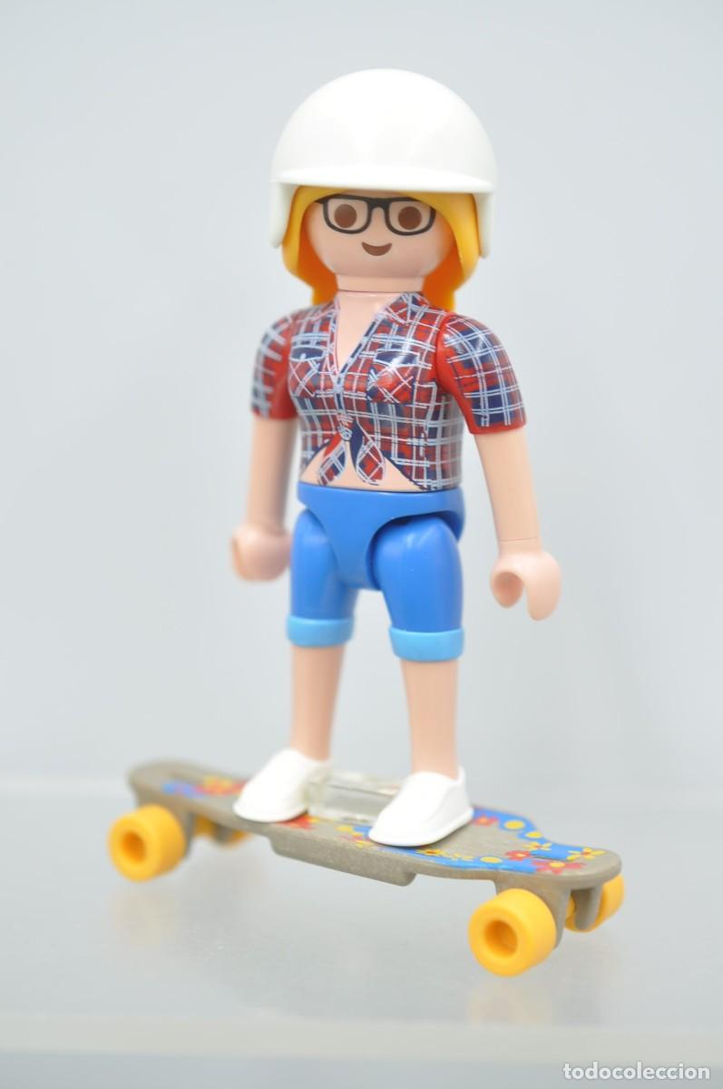 Playmobil: wsk082 Playmobil, figura mujer, con skate