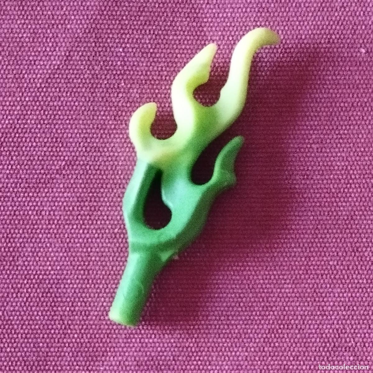 Playmobil: LLAMA DE FUEGO VERDE Y AMARILLA - PLAYMOBIL