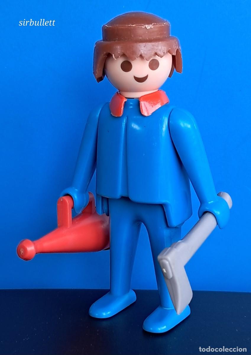 Playmobil: Figura vintage cl&aacute;sica azul y accesorios. Playmobil. Bombero manos fijas