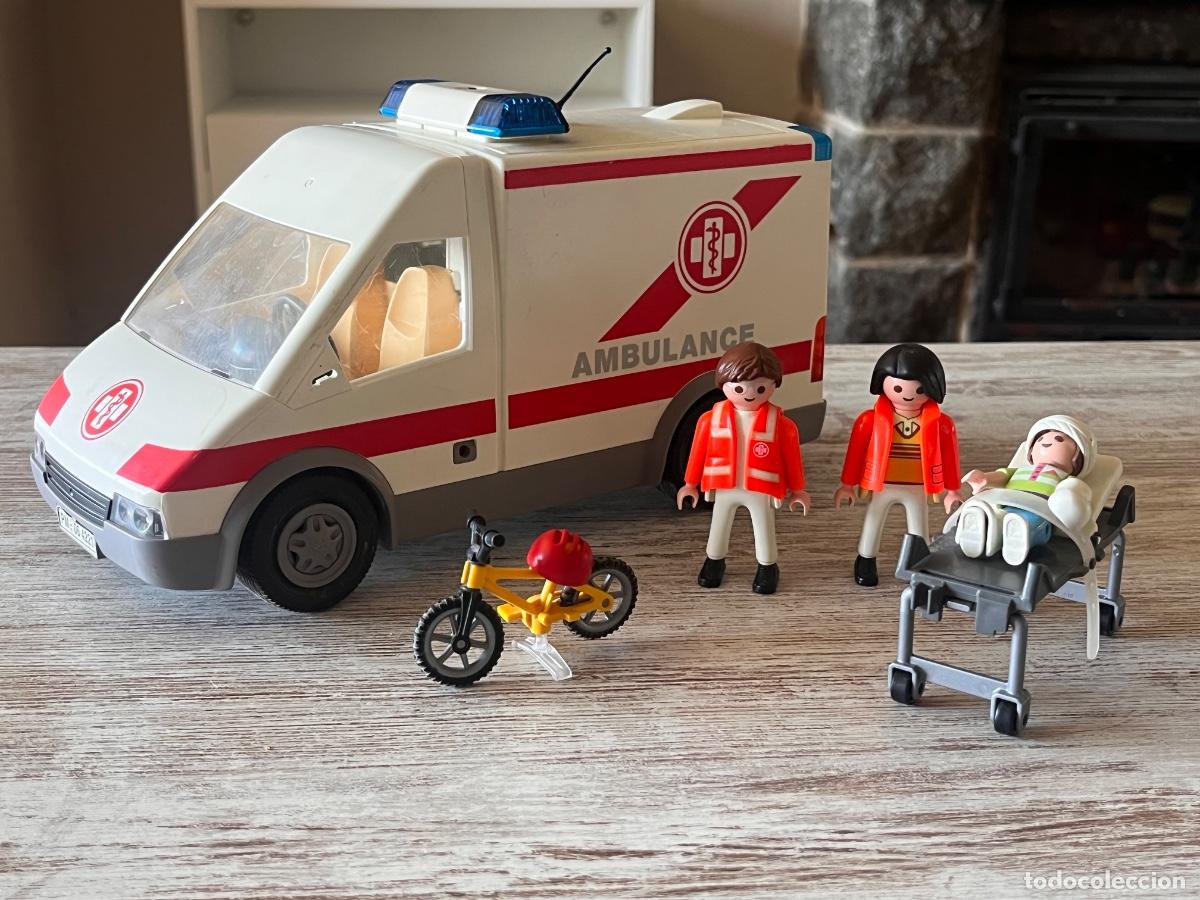 Playmobil: 4221 Ambulancia de urgencias con accesorios complemento Playmobil