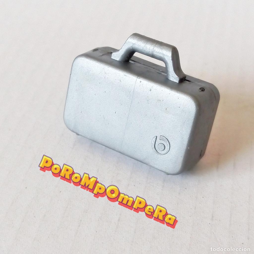 Playmobil: PLAYMOBIL MALET&Iacute;N GRIS PLATEADO LOGO GEOBRA 3130 3161 3171 3289 3925 4059 4221 4225 4268 5426 + ? T5