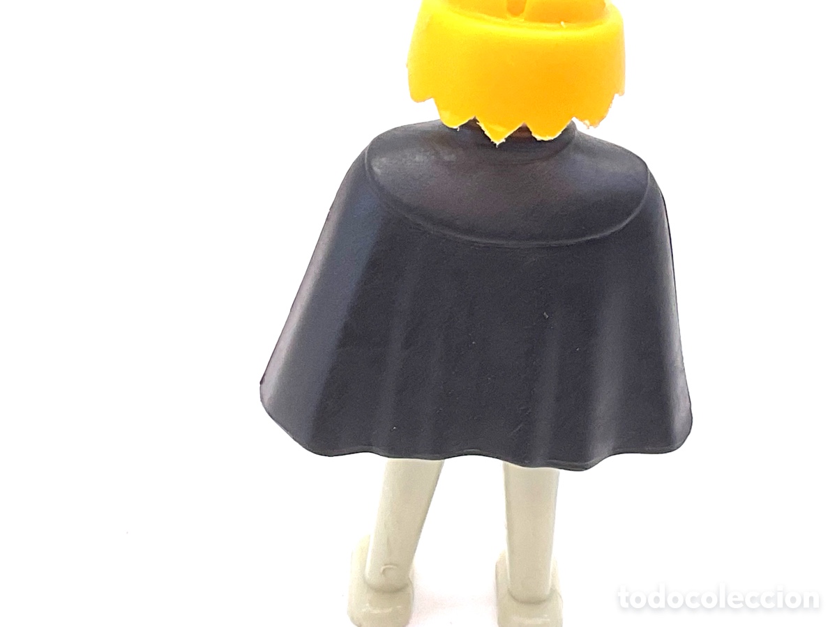 Playmobil: ACCESORIO PLAYMOBIL. CAPA NEGRA CORTA.