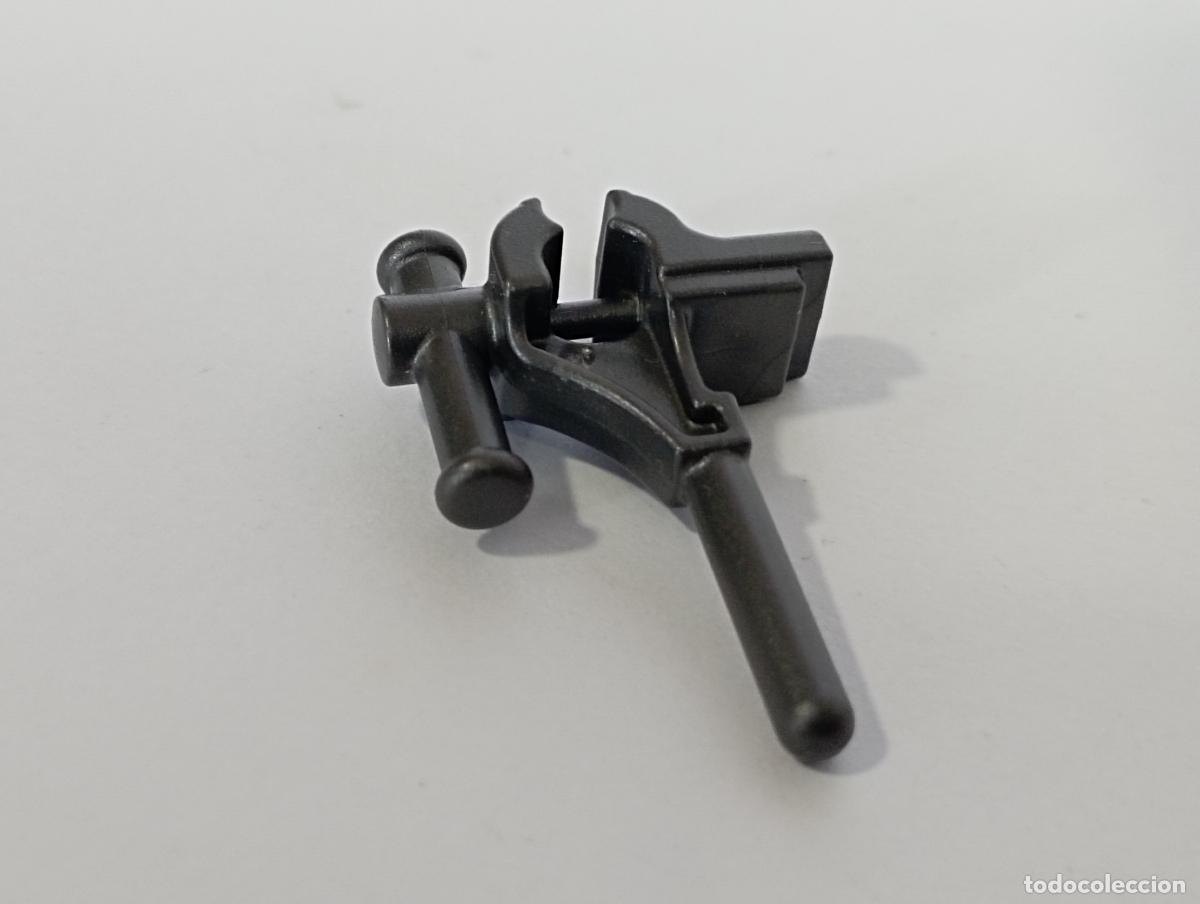 Playmobil: PLAYMOBIL TORNILLO DE MESA GRANJA CIUDAD - Foto 2