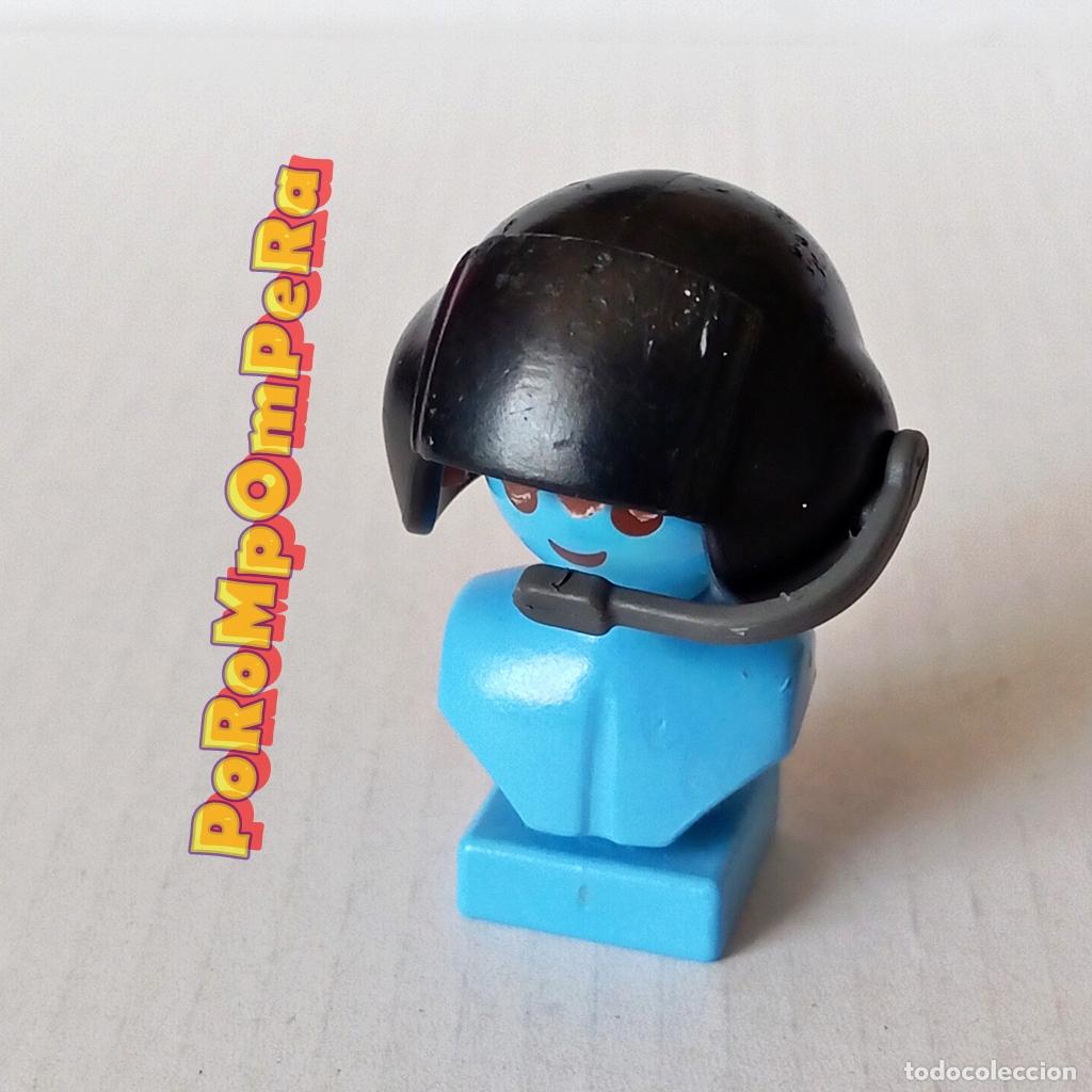 Playmobil: PLAYMOBIL CASCO NEGRO + MICR&Oacute;FONO GRIS PILOTO AVI&Oacute;N HELIC&Oacute;PTERO DE RESCATE T5