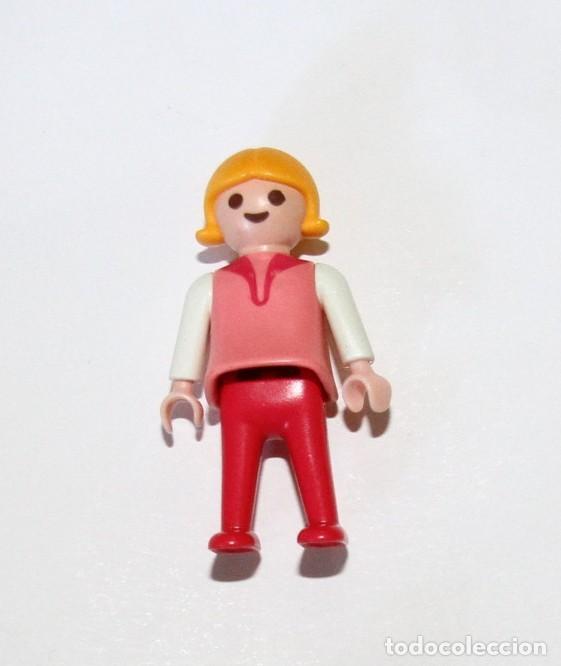 Playmobil: PLAYMOBIL MEDIEVAL FIGURA NI&Ntilde;A CASA CITY