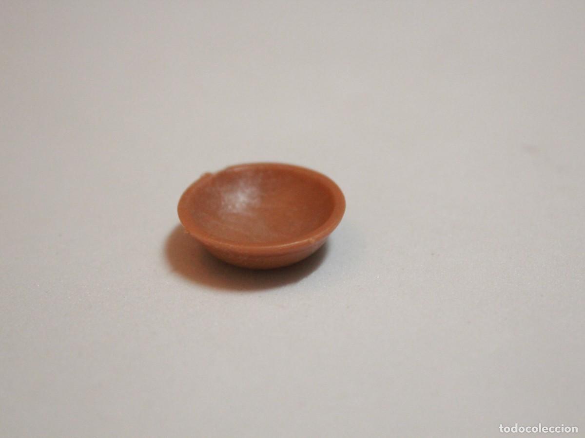 Playmobil: Accesorio playmobil plato hondo marr&oacute;n cocina taberna medieval
