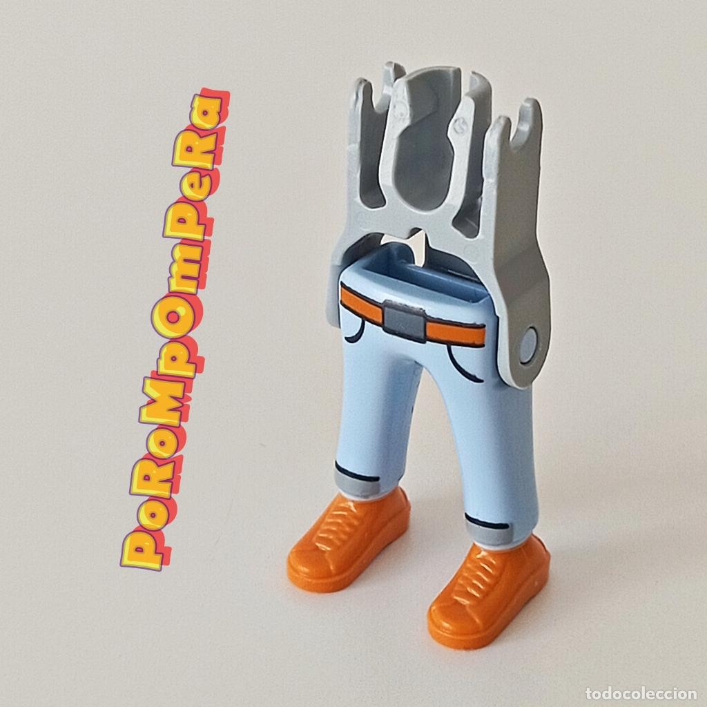 Playmobil: PLAYMOBIL PIERNA PANTAL&Oacute;N AZUL CLARO ZAPATILLA DEPORTIVA NARANJ? + ESQUELETO COMPLETAR/CUSTOM T6