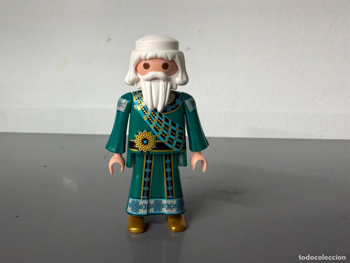 Playmobil: PLAYMOBIL figura rey mago anciano con barba blanca y falda larga - mix21