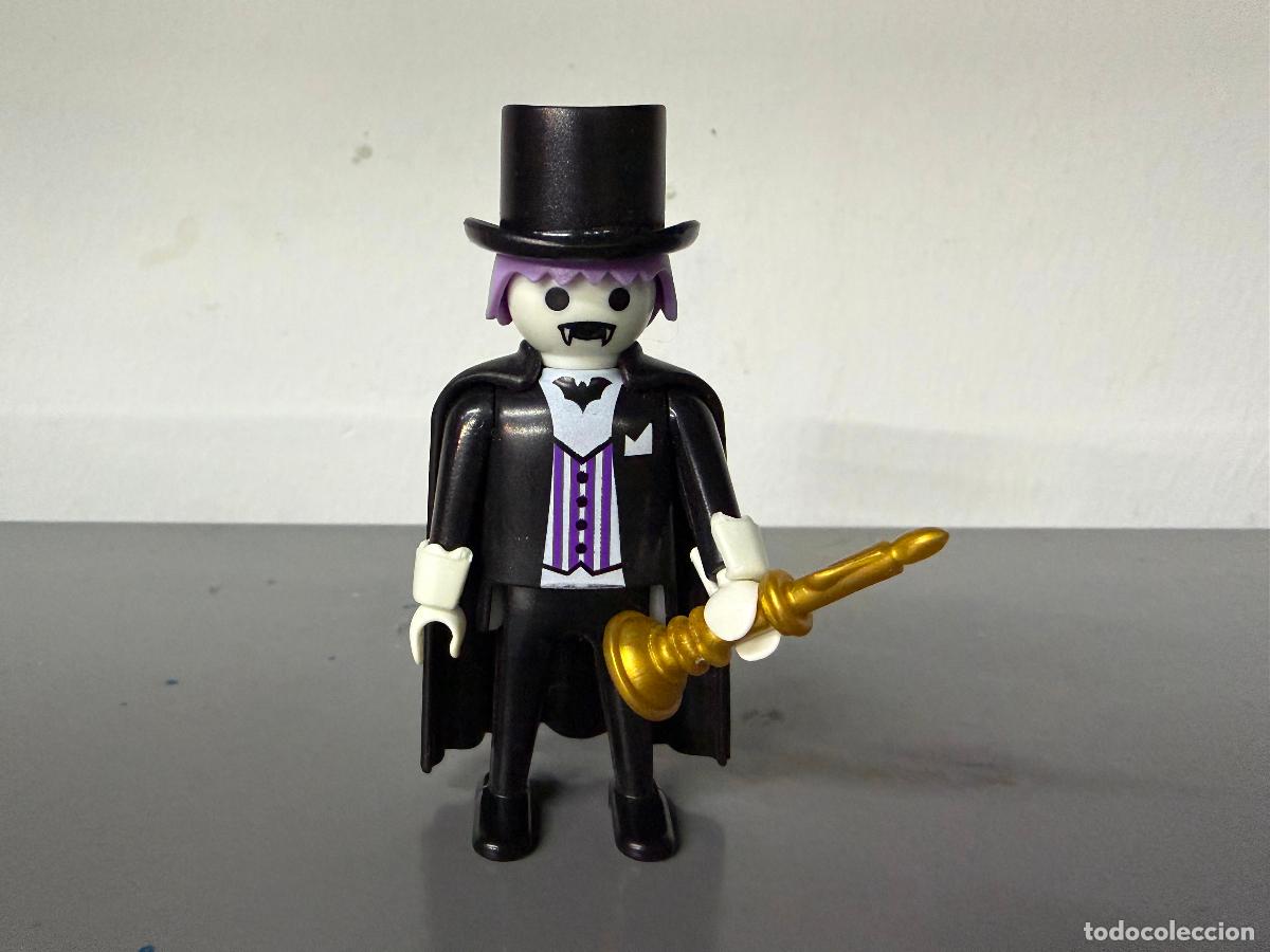 Playmobil: PLAYMOBIL REFERENCIA SPECIAL DRACULA VAMPIRO con capa larga y candelabro -mix21