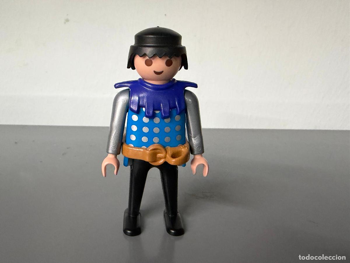 Playmobil: PLAYMOBIL figura medieval caballero cuello azul y cinturon - mix21