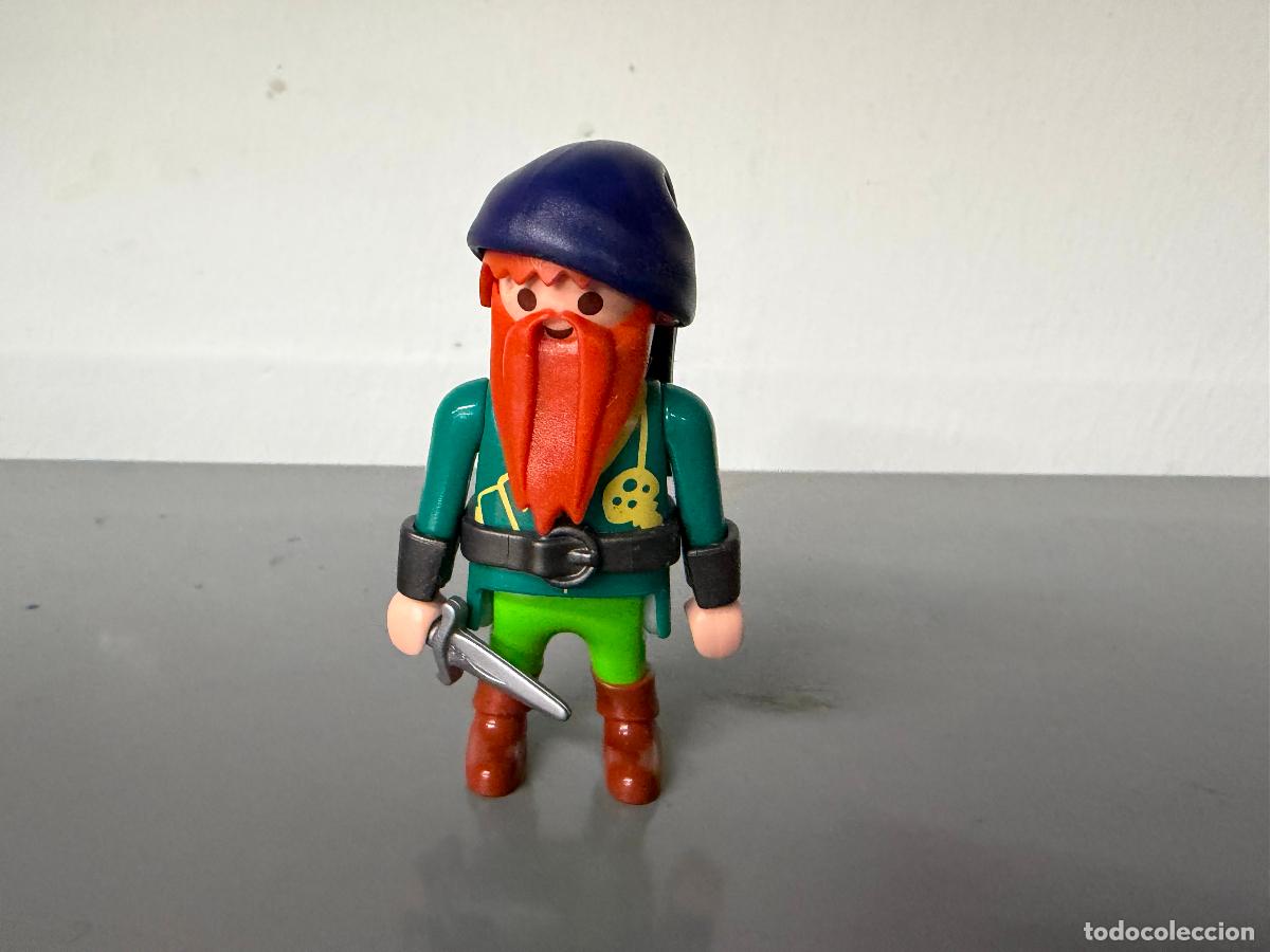 Playmobil: PLAYMOBIL figura enano duende con barba cinturon pu&ntilde;os y daga enanito - mix21