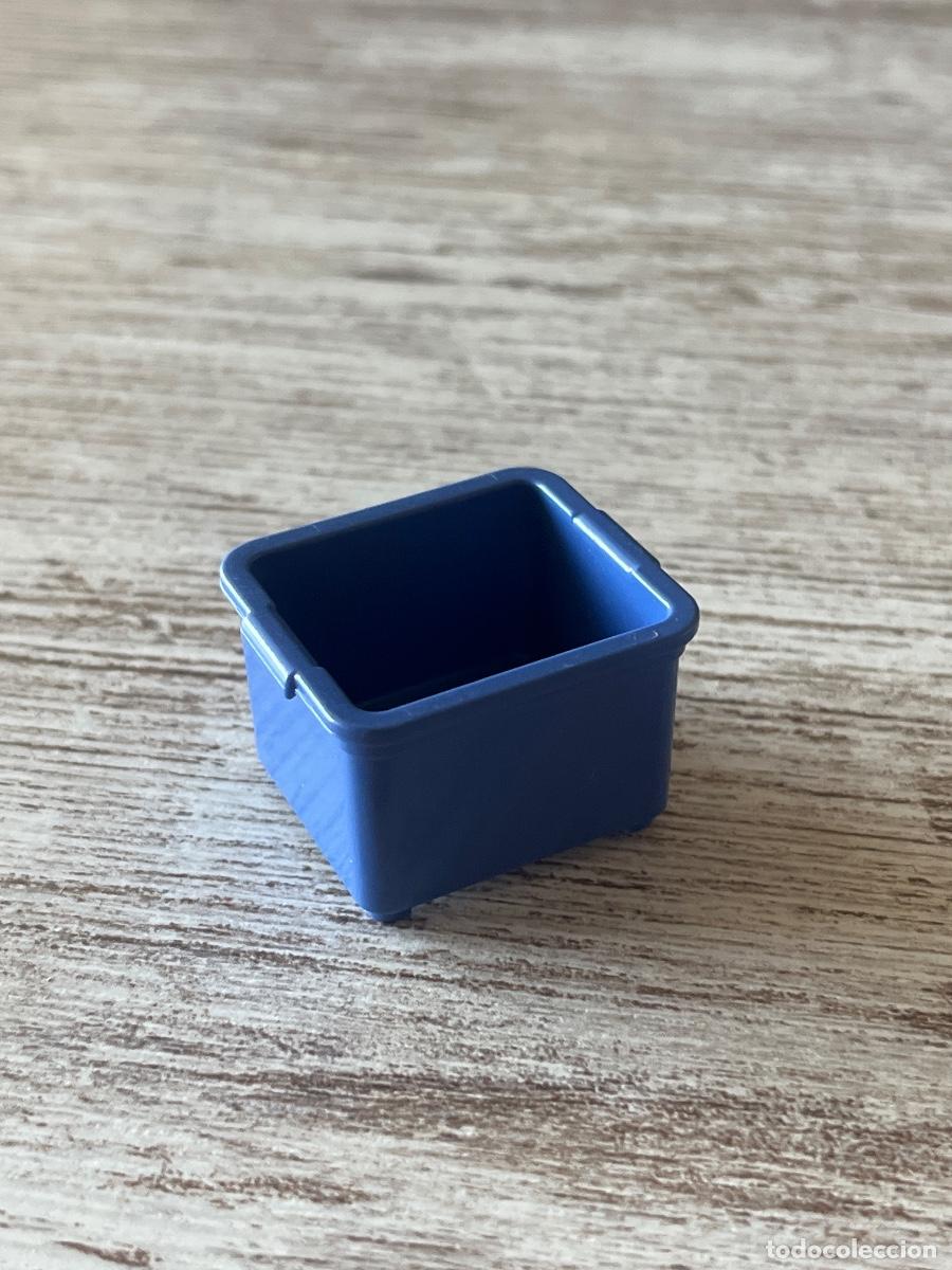 Playmobil: Cesta caja maleta malet&iacute;n cubo accesorio complemento Playmobil