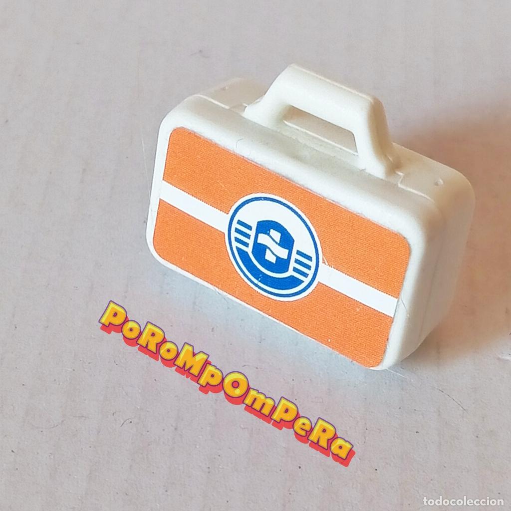 Playmobil: PLAYMOBIL MALET&Iacute;N M&Eacute;DICO BLANCO + COMPARTIMENTO INTERIOR HOSPITAL HELIC&Oacute;PTERO AMBULANCIA DOCTOR T7